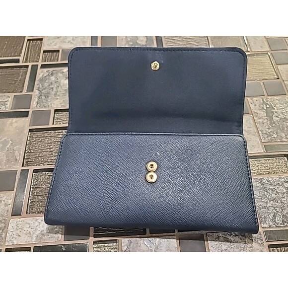 Tommy Hilfiger Trifold Checkbook Wallet Credit Cards Lots of Storage - Picture 4 of 9